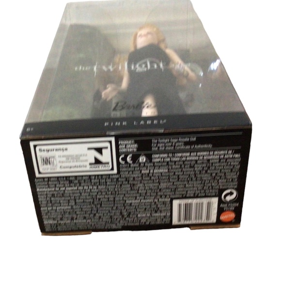 New The Twilight Saga Barbie Rosalie Pink Label Doll - Picture 6 of 6